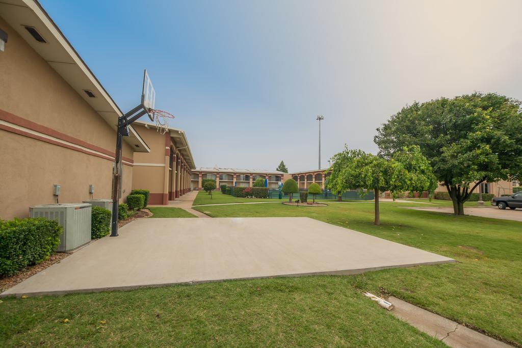 Howard Johnson By Wyndham Oklahoma City Okc Airport, Fairgrounds, I40 Ngoại thất bức ảnh