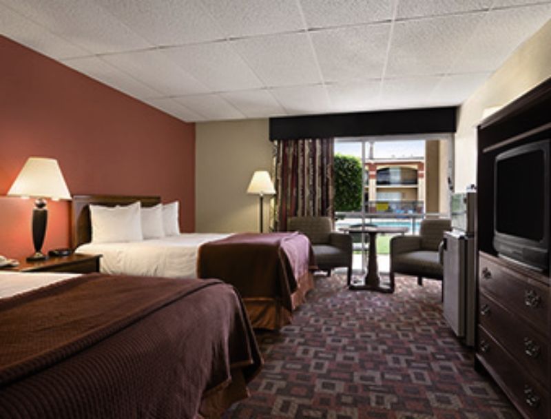 Howard Johnson By Wyndham Oklahoma City Okc Airport, Fairgrounds, I40 Ngoại thất bức ảnh
